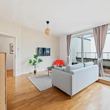 Modern Near Center - Rooftop Terrace Apartment *