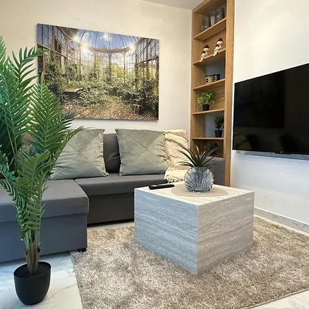 Zeus Design Apartmenthaus *