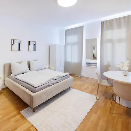 Apartment Cozy Living-11th District