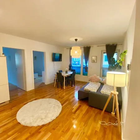 Appartamento Spacious Modern 2 Bedroom