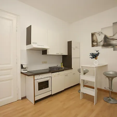 Elegance Gem With Free Parking And Fast Internet 250 Mbits