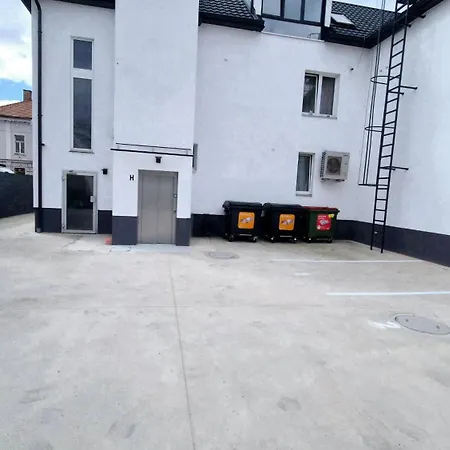 Apartmán Moderne Mit Klima, Perfekter Anbindung Ins Zentrum Und Kostenlose Parkplaetze!