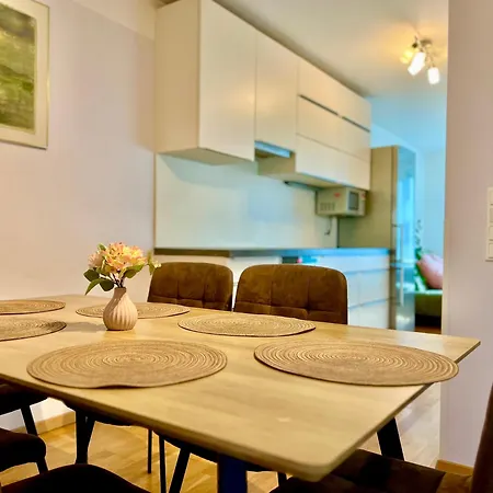 Sunny Family Friendly Apartamento Viena