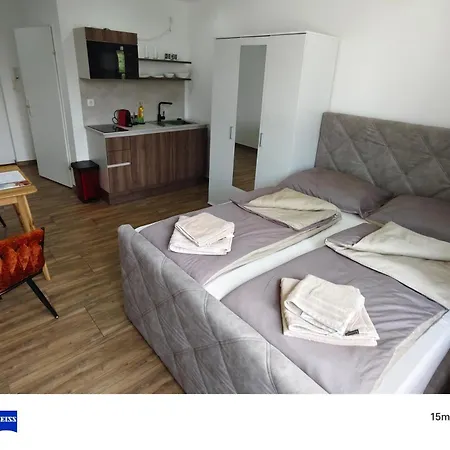 Apartmán Moderne Mit Klima, Perfekter Anbindung Ins Zentrum Und Kostenlose Parkplaetze!