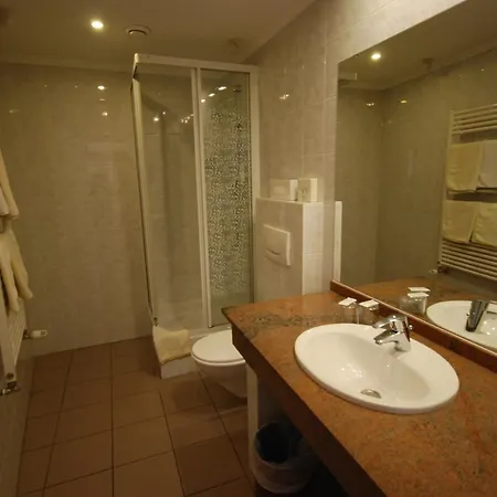 Continental Hotel-pension Bed & Breakfast