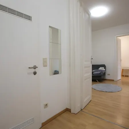 Elegance Gem With Free Parking And Fast Internet 250 Mbits Apartamento *