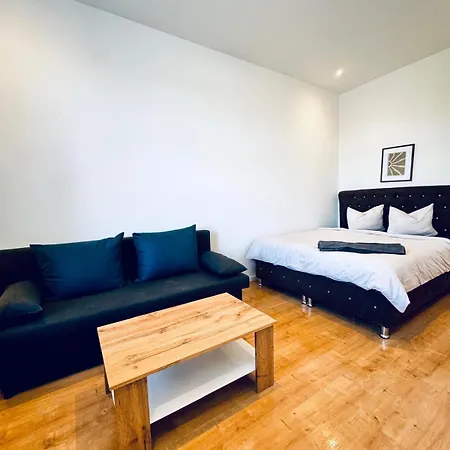 Apartmán Spacious 3br Shared Near Kaufpark Alterlaa