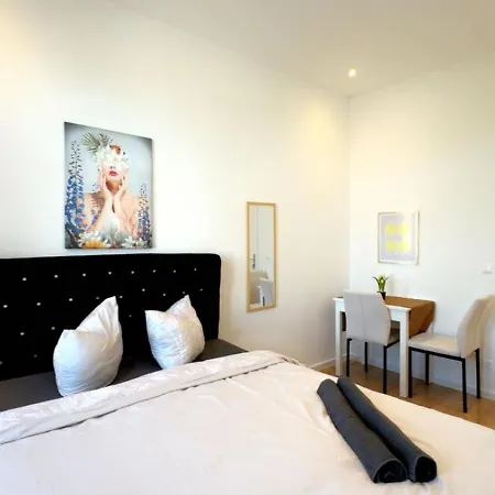 Spacious 3br Shared Near Kaufpark Alterlaa Vídeň