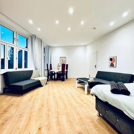 Lovely 4br Near Kaufpark Alterlaa Viena