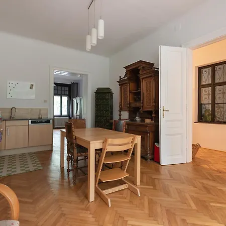Dornroeschenschlaf Am Stadtrand Mit Anbindung Ans Zentrum - 30 Minuten Appartement Wenen