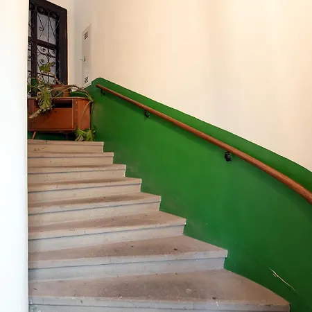 Appartement Dornroeschenschlaf Am Stadtrand Mit Anbindung Ans Zentrum - 30 Minuten *