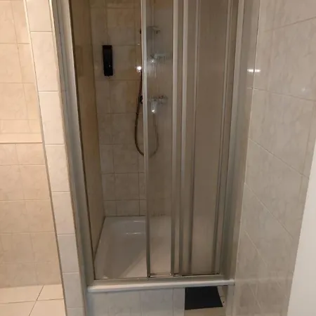 Moderne Mit Klima, Perfekter Anbindung Ins Zentrum Und Kostenlose Parkplaetze! Vídeň