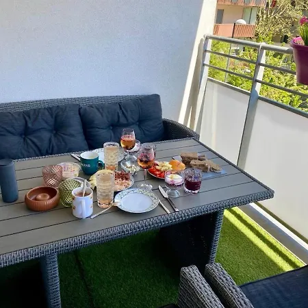 Apartment Modernes Pool Und Beamer, Naehe U3