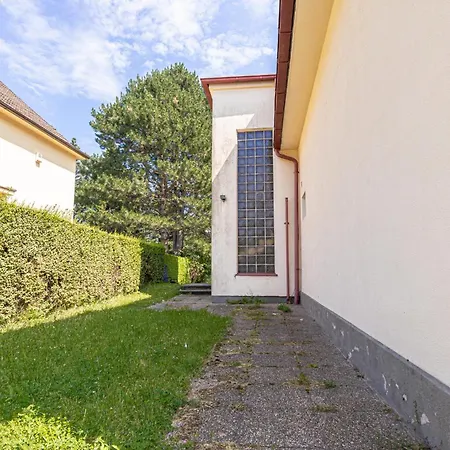 Apartment Comfy 3br With Garden, Up To 10 People *