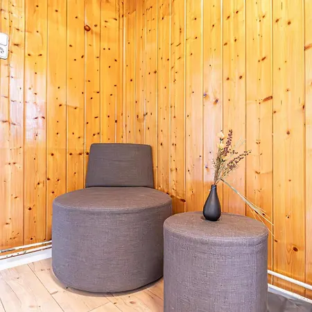 Comfy 3br With Garden, Up To 10 People Apartment