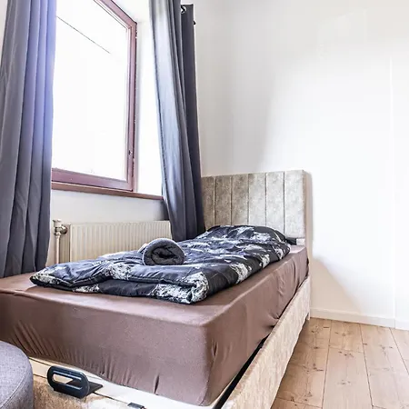 Apartment Comfy 3br With Garden, Up To 10 People