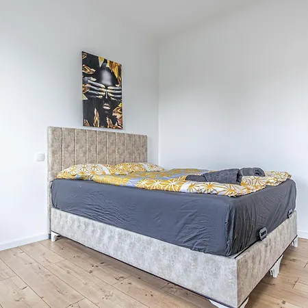 Comfy 3br With Garden, Up To 10 People