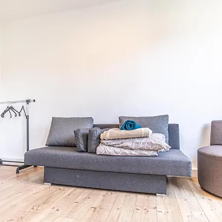 Apartment Comfy 3br With Garden, Up To 10 People