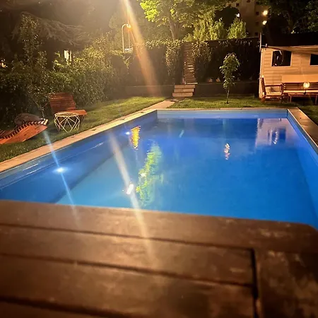 Jaeger Mit Pool In * Wien