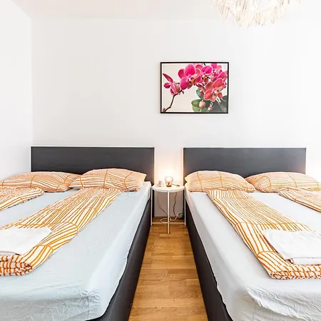 Aparthotel Ley 1200