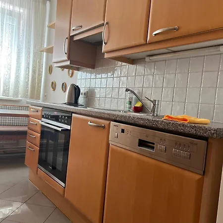 Jonas Apartment, 2 Br *