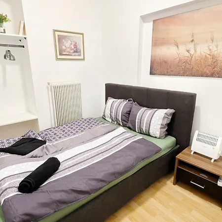 Cozy In Stadthalle Area Homestay Vienna