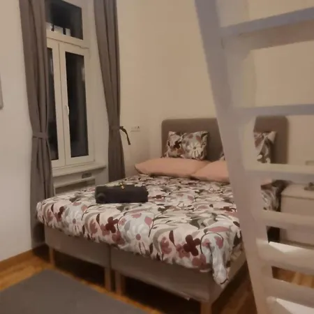 Small And Cozy Flat *