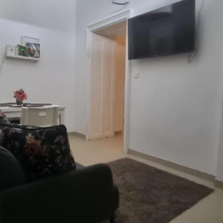 Small And Cozy Flat Apartamento Viena