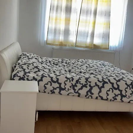 Two Double Bedrooms In Center ウィーン