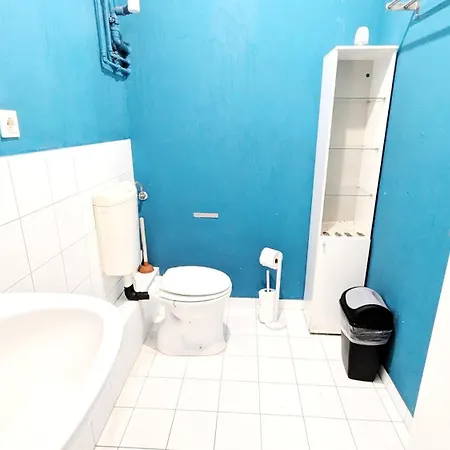 Spacious For Group - 15 Min From Airport & Center, 5 Min From Main-bus Station Ez11 Apartamento *