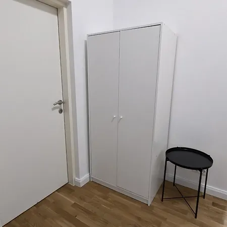 Apartament Spacious In A Lively Area