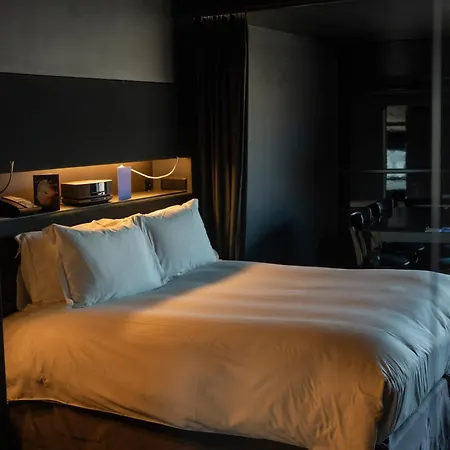 So/ Hotell