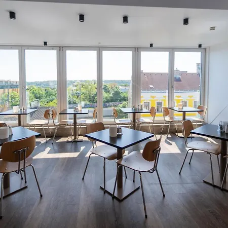 Design & Budget Schoenbrunn Отель