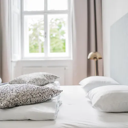 Franz By Home1 *