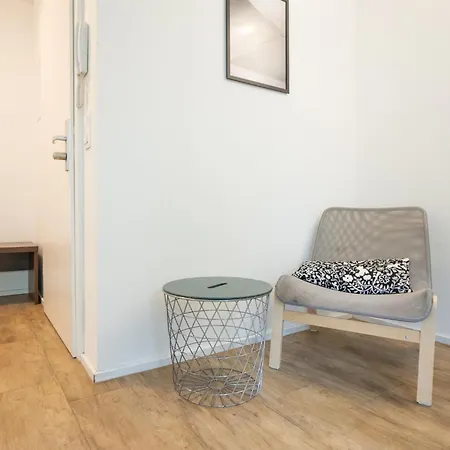 Comfort With Queen-size Bed, Self Check-in *
