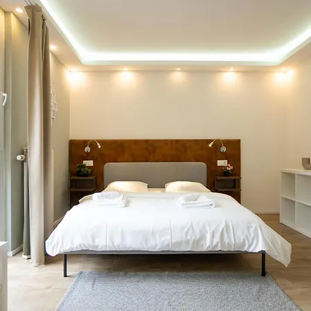 Comfort With Queen-size Bed, Self Check-in Διαμέρισμα *