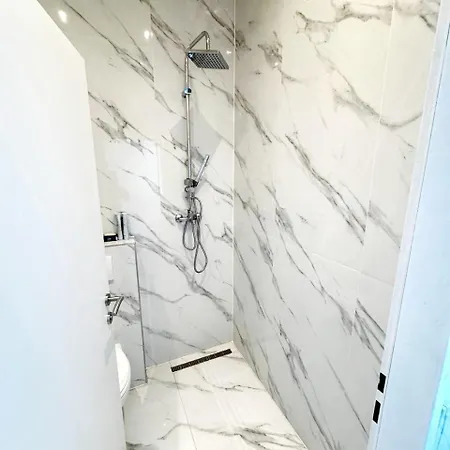 Charming At Maerzstrasse Close To Attractions *