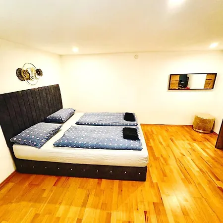Apartmán Charming At Maerzstrasse Close To Attractions Vídeň