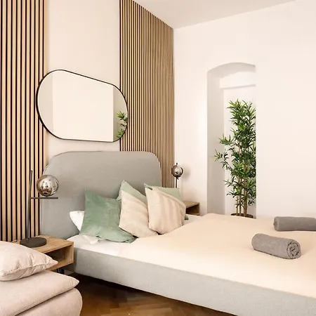 Apartament 16 Guests I 4br I Near Danube I 5 Min To U1 Viena
