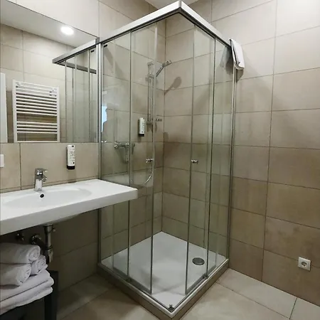 Pensjonat Hotel-pension Fuenfhaus 3*