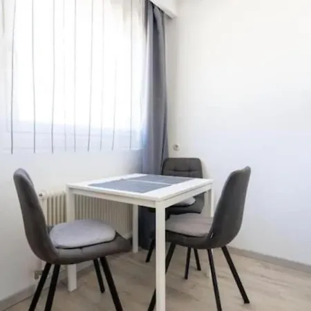 Charming Long-term Belvedere Apartmán
