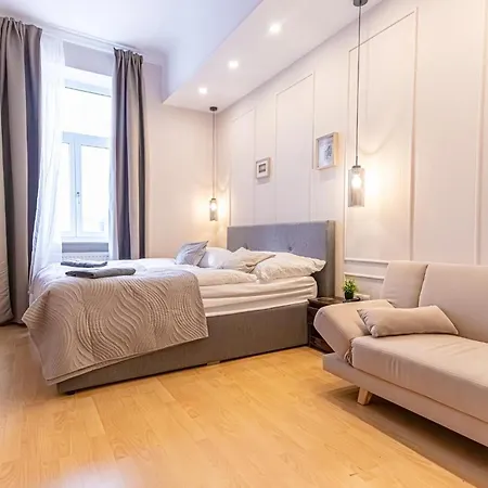 Tranquil 1br Near The Heart Of