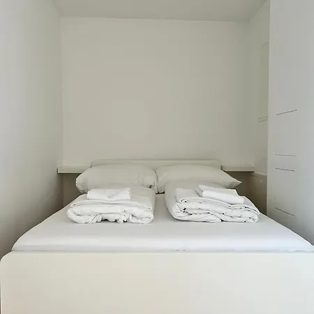 Apartment Modern 4 Bedroom Penthouse With Free Parking Vienna