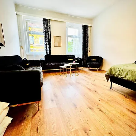 Apartment Cozy In Maerzstrasse Area Mz37 *