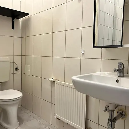 Stylish Modern For 4p With Private Garden