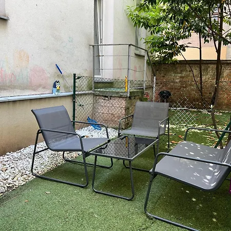Apartment Stylish Modern For 4p With Private Garden *