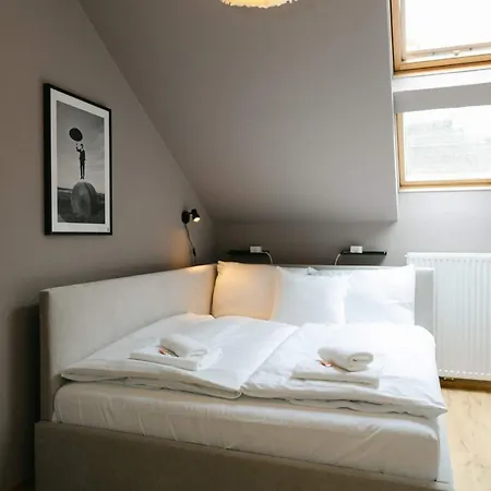 Modern 3br Perfect For 4-6 Metro Close To Naschmarkt Apartmán *