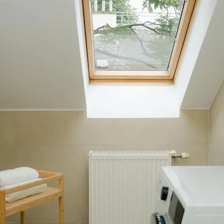 Modern 3br Perfect For 4-6 Metro Close To Naschmarkt *