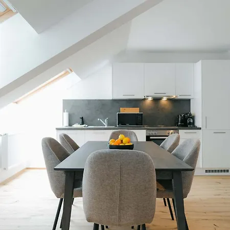 Modern 3br Perfect For 4-6 Metro Close To Naschmarkt Apartmán