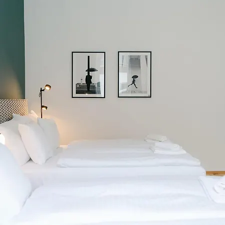 Calm 1br Perfect For 4-6 Metro Close To Naschmarkt Apartment Vienna